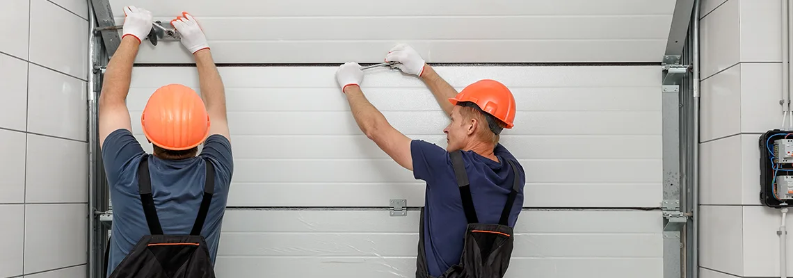 Driveway Garage Door Local Technicians in Rockford, Illinois